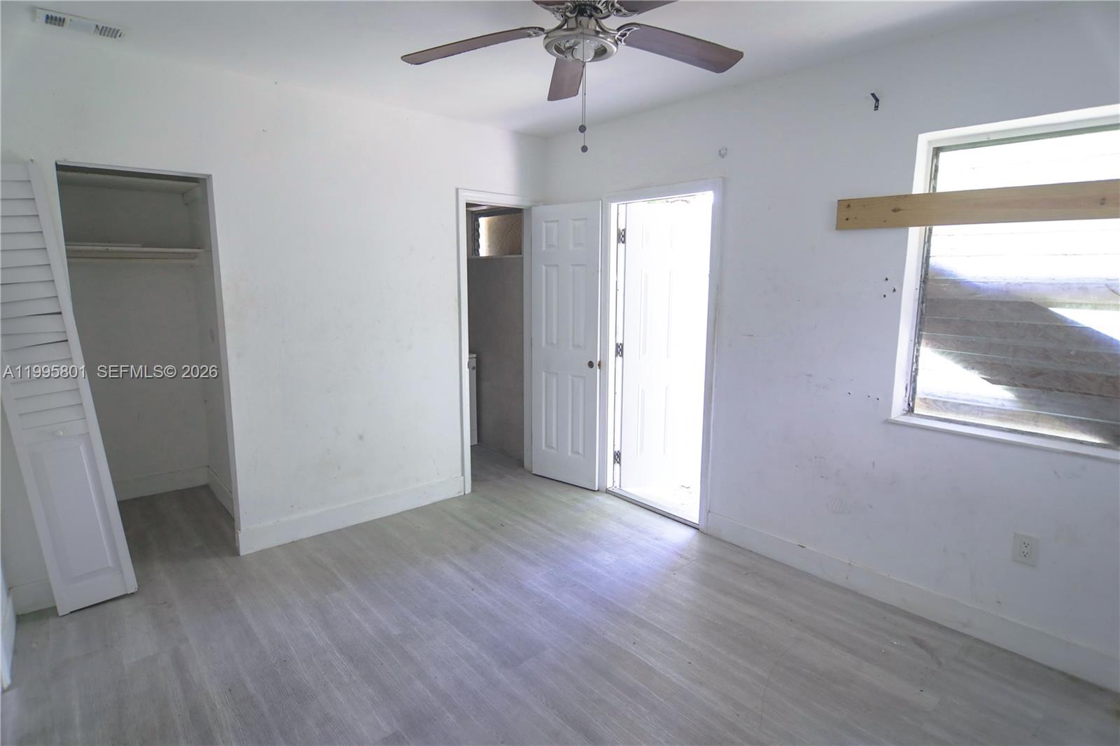   /  900 sq. ft. $ 2026-04-06 0 Photo