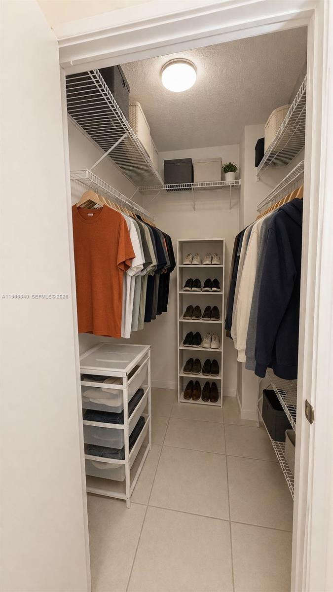 See details 2211 2 / 2 1240 sq. ft. $ 2026-04-06 0 Photo