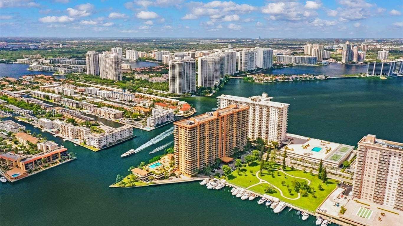 See details 2211 2 / 2 1240 sq. ft. $ 2026-04-06 0 Photo