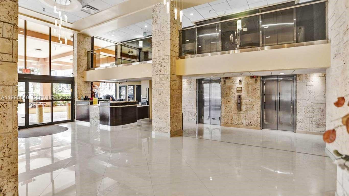 See details 2211 2 / 2 1240 sq. ft. $ 2026-04-06 0 Photo