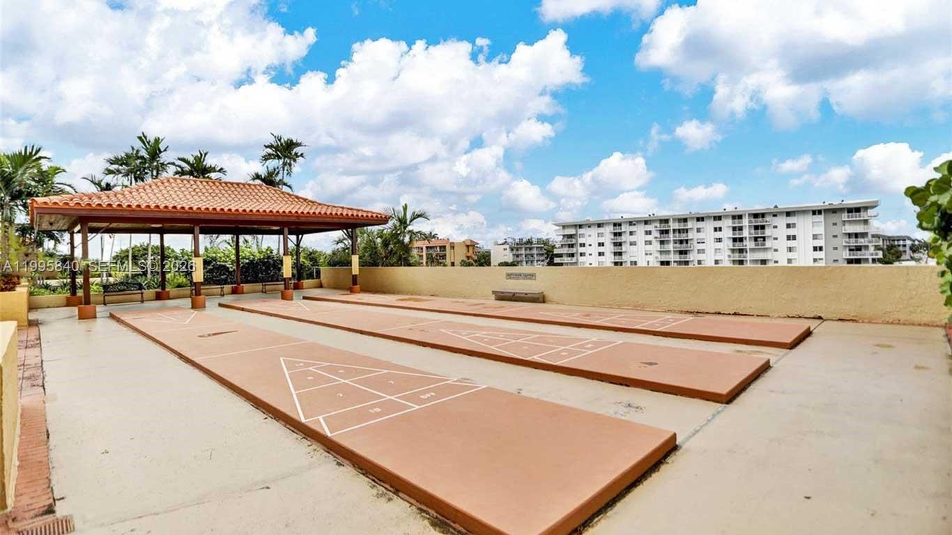 See details 2211 2 / 2 1240 sq. ft. $ 2026-04-06 0 Photo