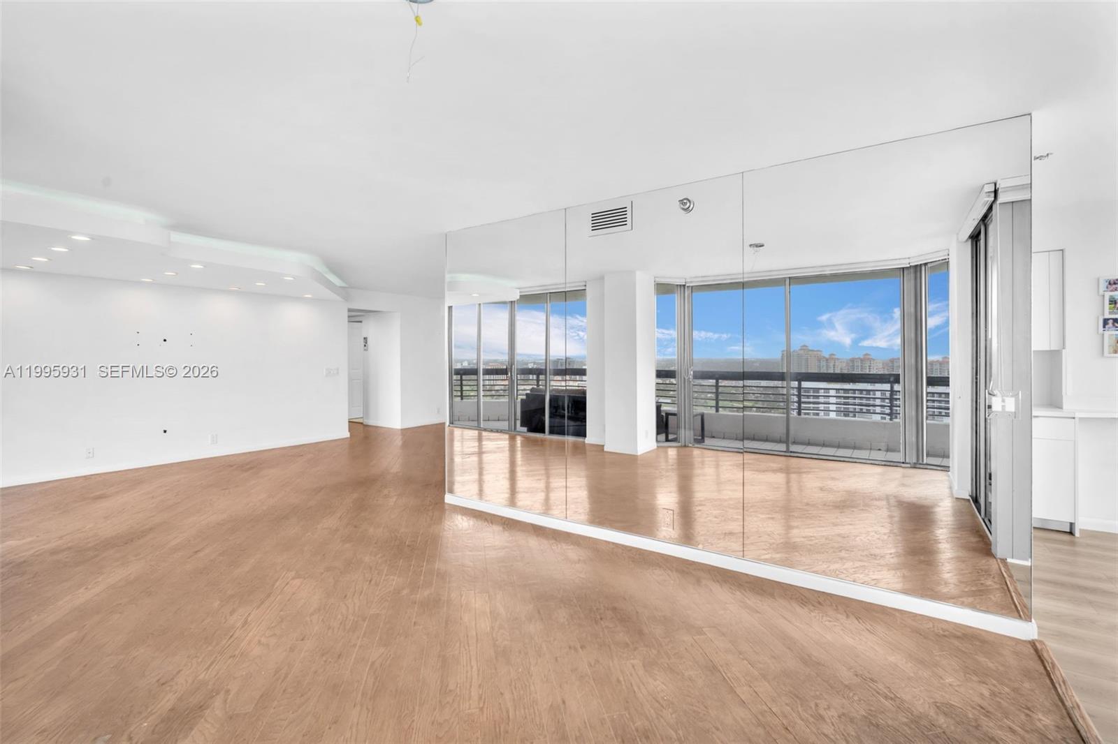 Photo of 3500 Mystic Pointe Dr #3001, Aventura, Florida, 33180 -