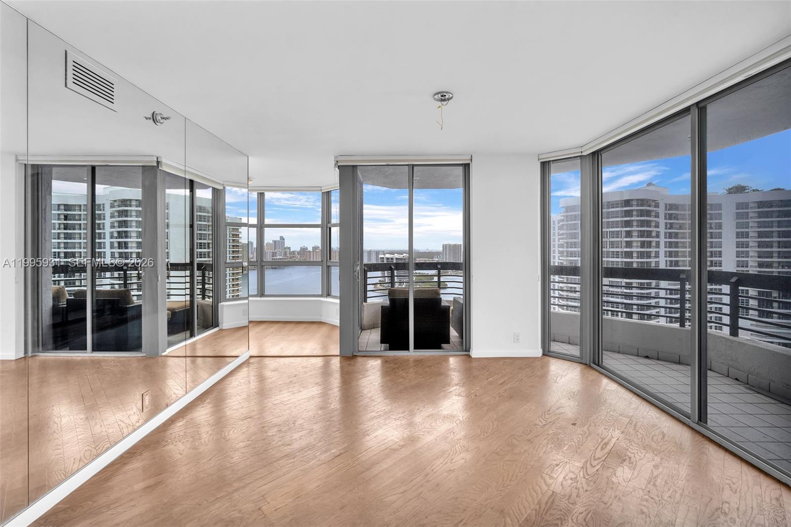 Photo of 3500 Mystic Pointe Dr #3001, Aventura, Florida, 33180 -