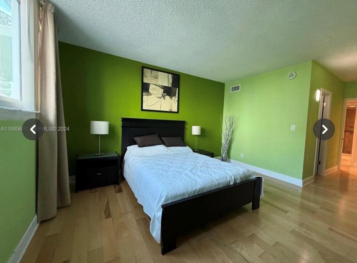 Photo of 19380 Collins  #701, Sunny Isles Beach, Florida, 33160 - IMG_8019