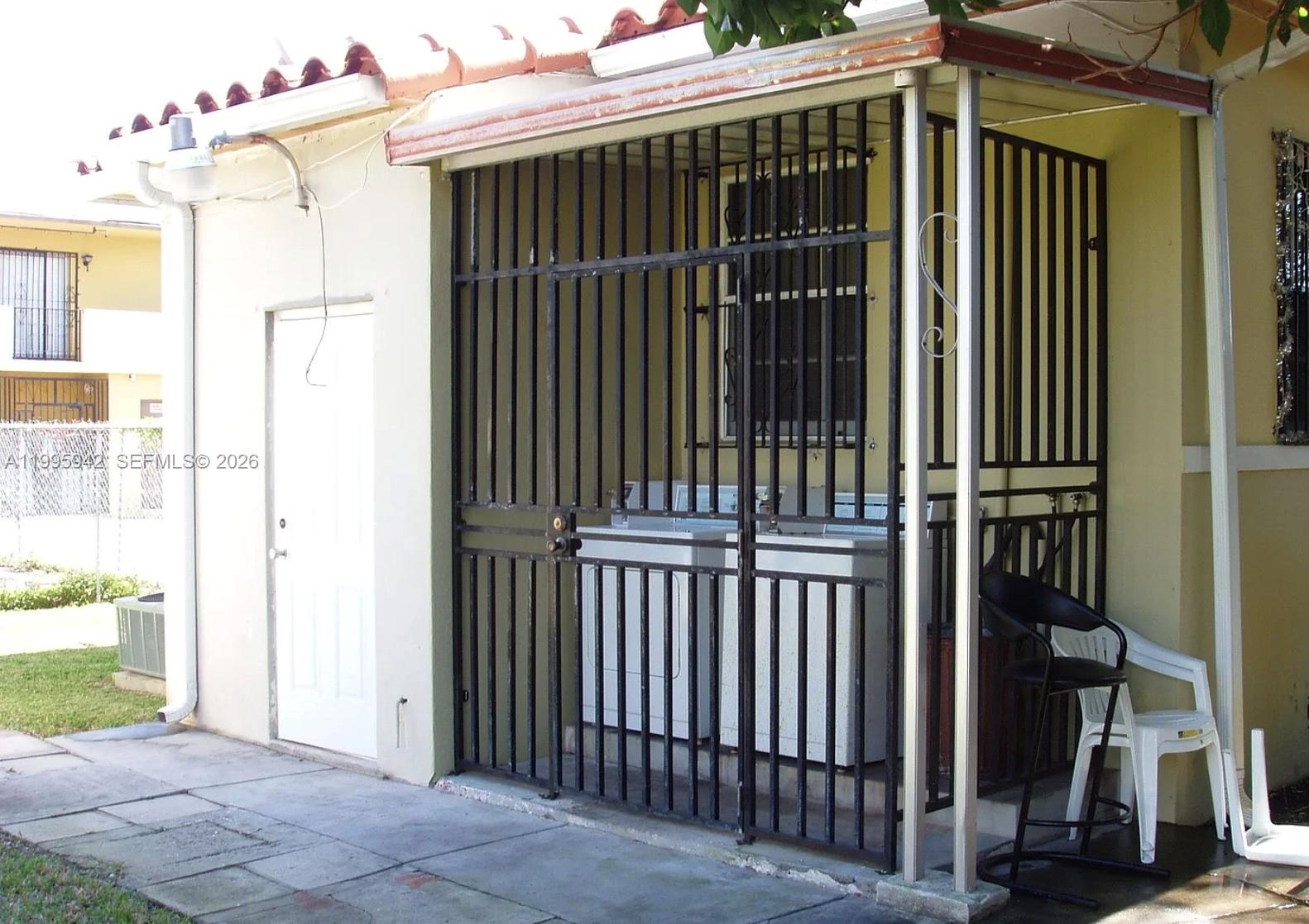   /  2131 кв.футов $ 2026-04-06 0 Фото