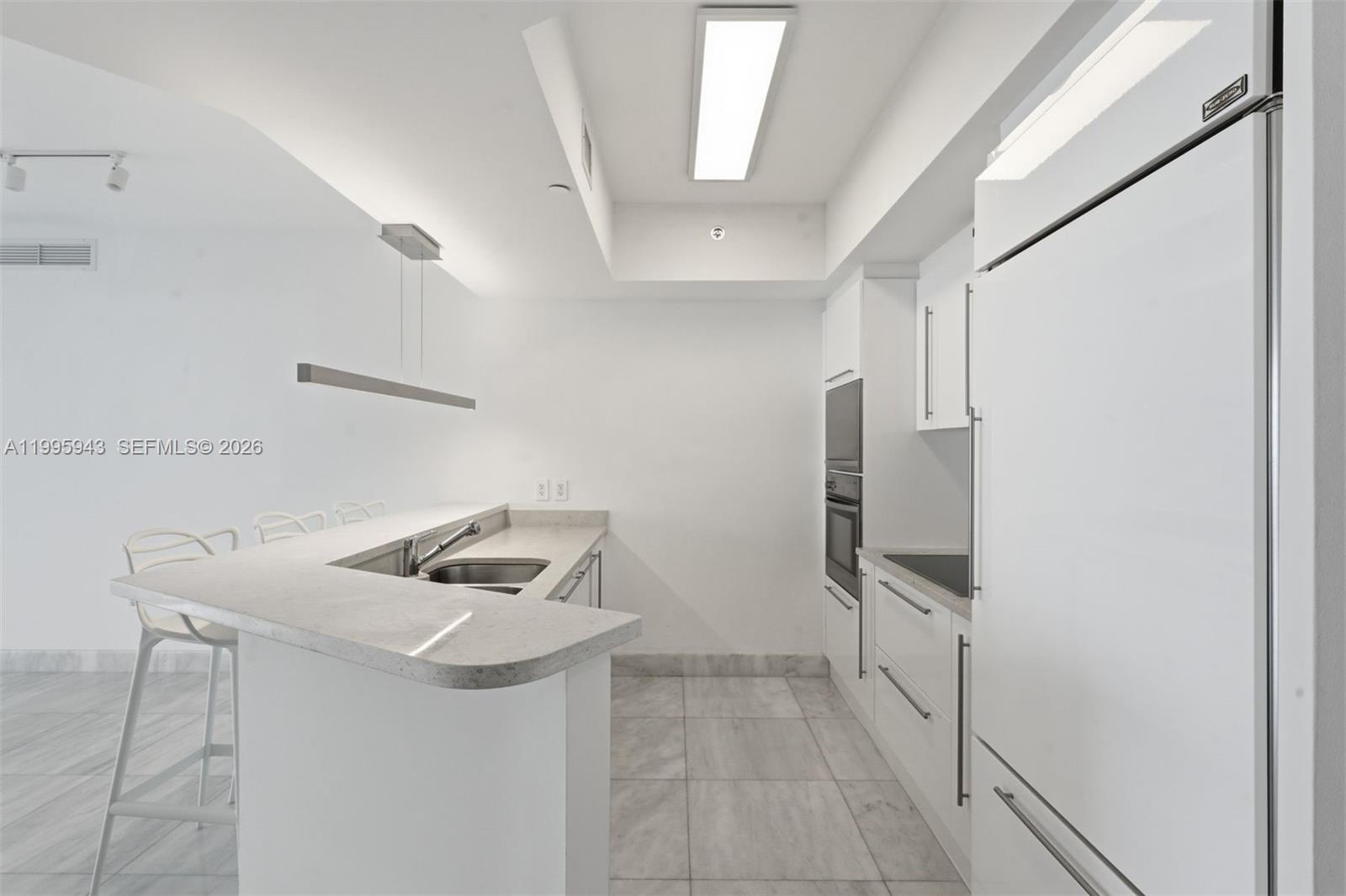 Photo of 450 Alton Rd  #910, Miami Beach, Florida, 33139 - 