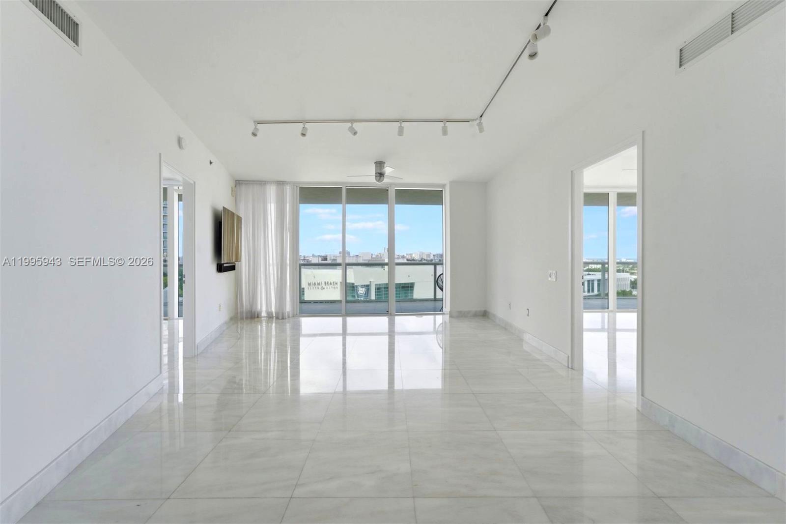 Photo of 450 Alton Rd  #910, Miami Beach, Florida, 33139 - 