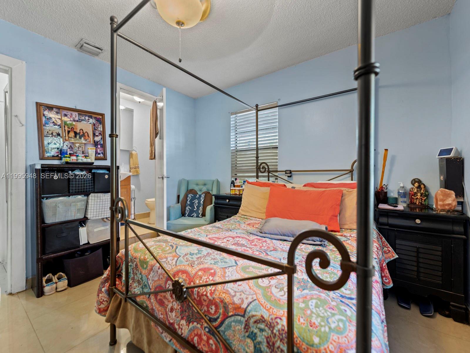   /   sq. ft. $ 2026-04-06 0 Photo