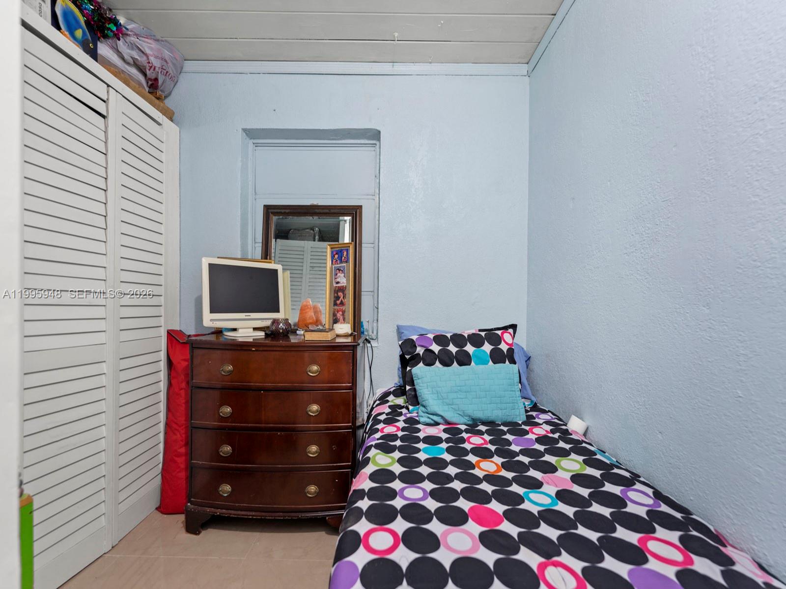   /   sq. ft. $ 2026-04-06 0 Photo