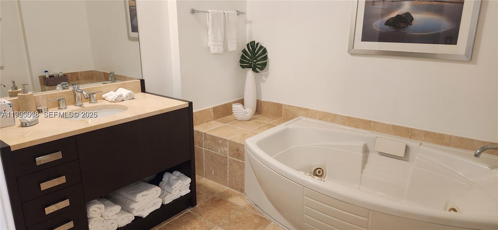 4305 2 / 2 1577 sq. ft. $ 2026-04-06 0 Photo