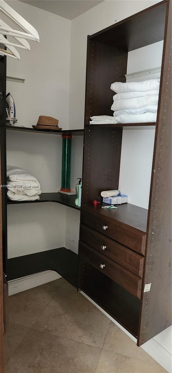 4305 2 / 2 1577 sq. ft. $ 2026-04-06 0 Photo