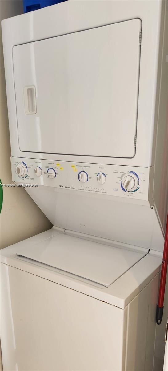 4305 2 / 2 1577 sq. ft. $ 2026-04-06 0 Photo