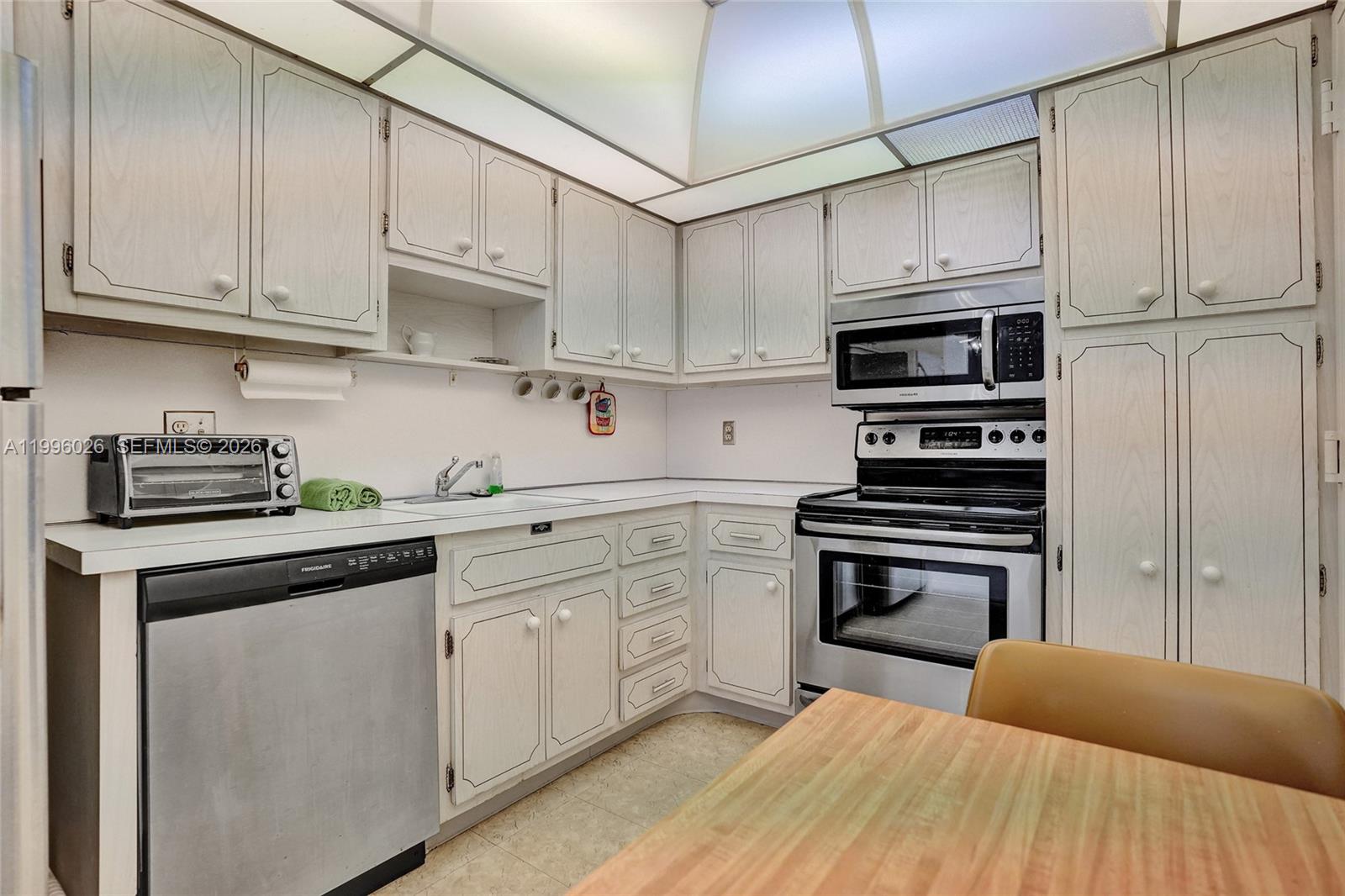 12A 1 / 2 870 sq. ft. $ 2026-04-06 0 Photo