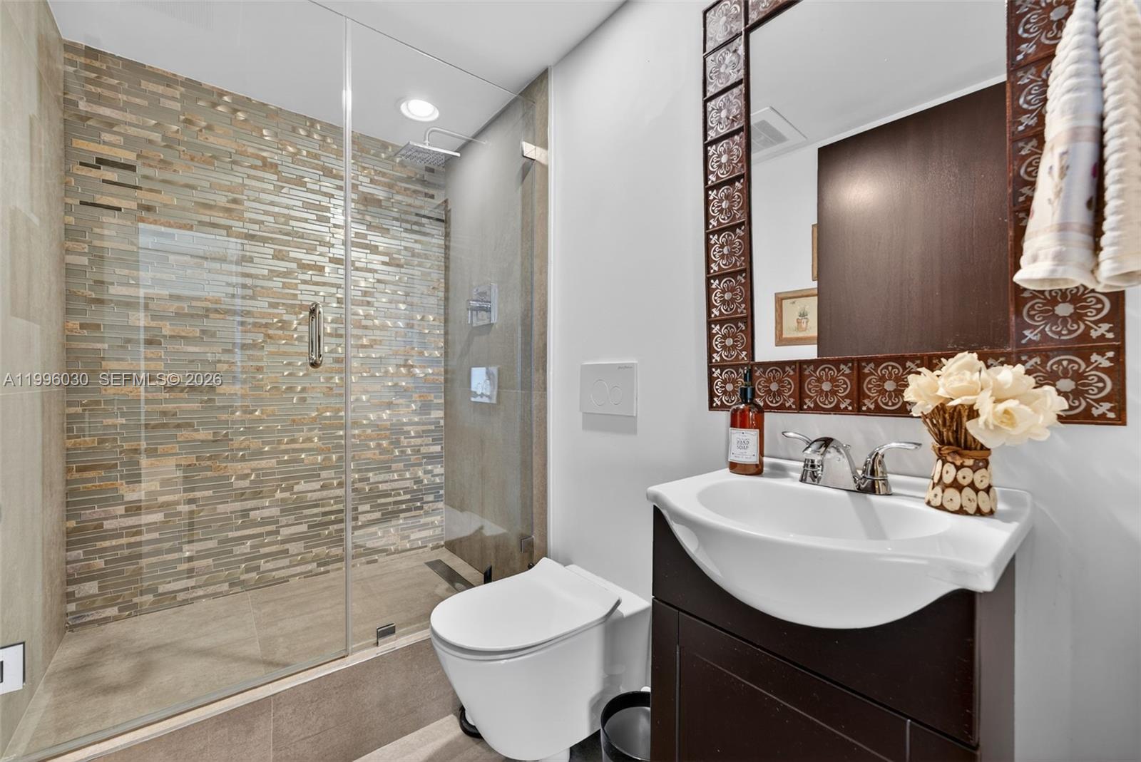 Photo of 3951 Ocean Dr  #1803, Hollywood, Florida, 33019 - 