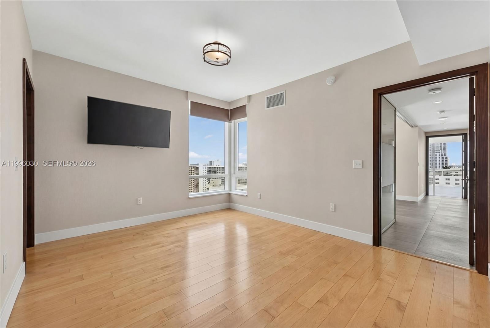 Photo of 3951 Ocean Dr  #1803, Hollywood, Florida, 33019 - 