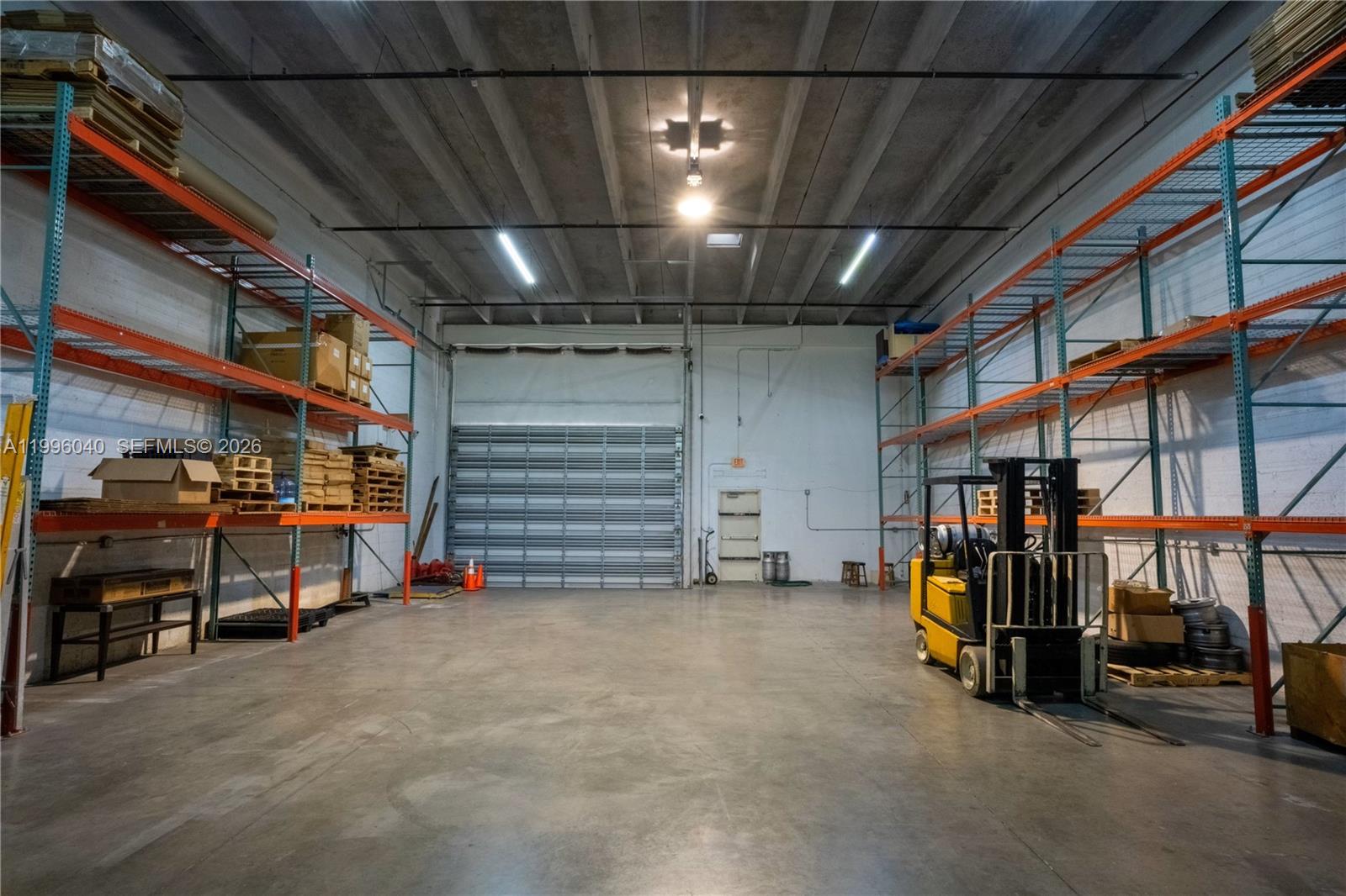 190  /   sq. ft. $ 2026-04-06 0 Photo