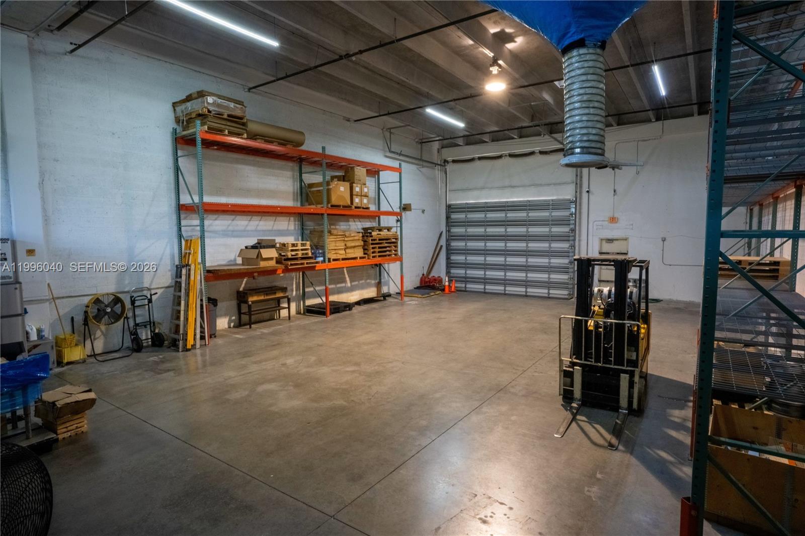 190  /   sq. ft. $ 2026-04-06 0 Photo