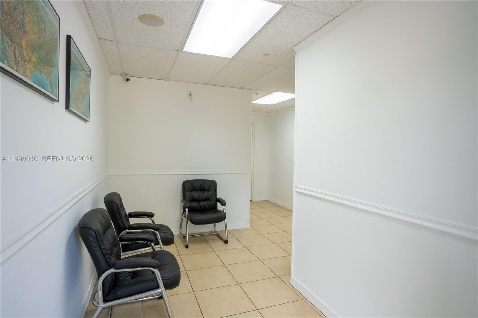 190  /   sq. ft. $ 2026-04-06 0 Photo