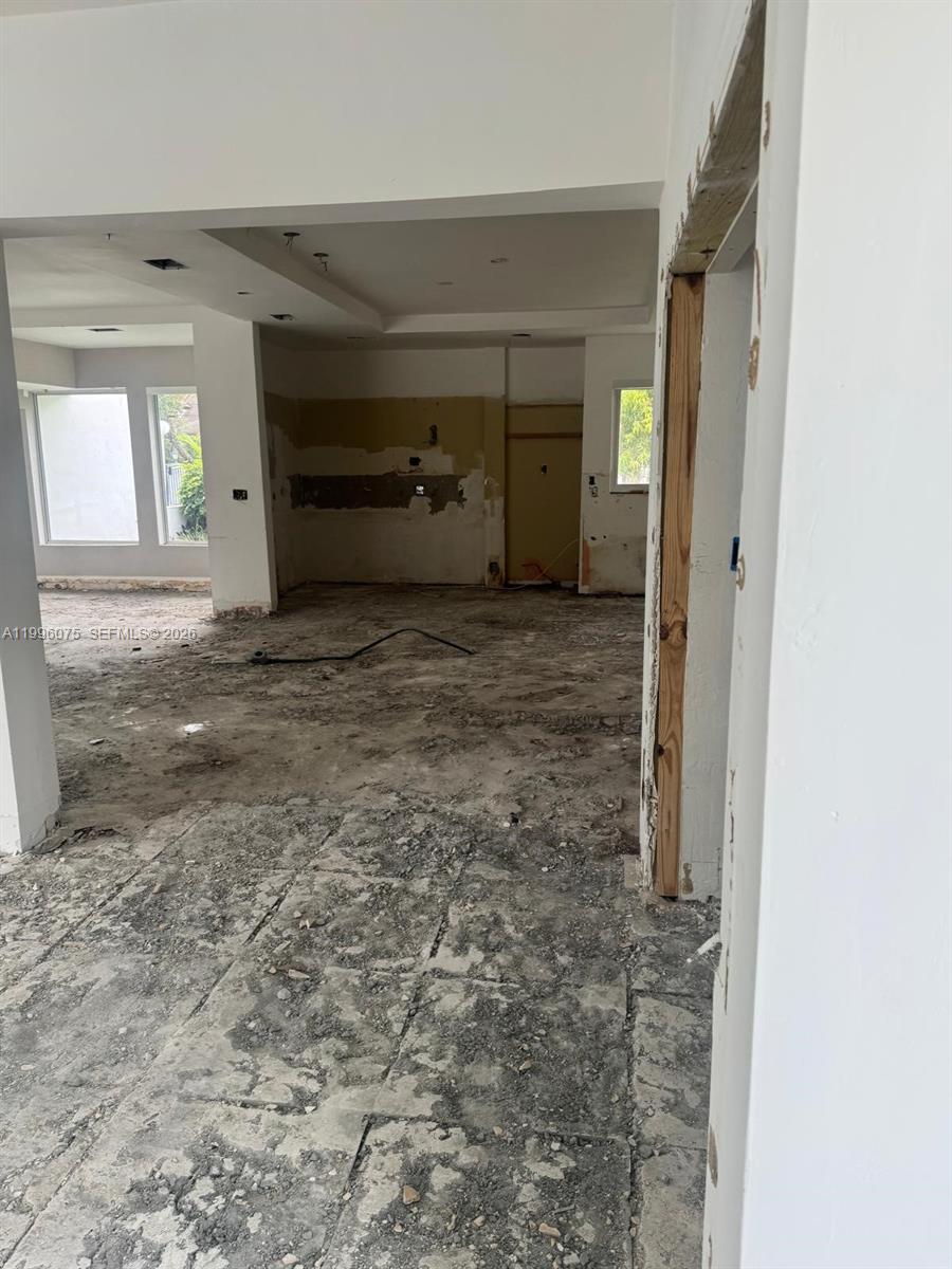 See details 290 5 / 4 3818 sq. ft. $ 2026-04-07 0 Photo