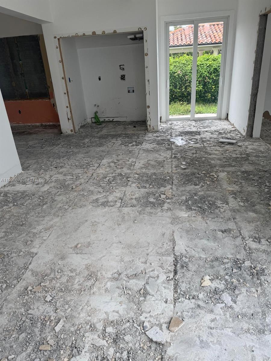 See details 290 5 / 4 3818 sq. ft. $ 2026-04-07 0 Photo