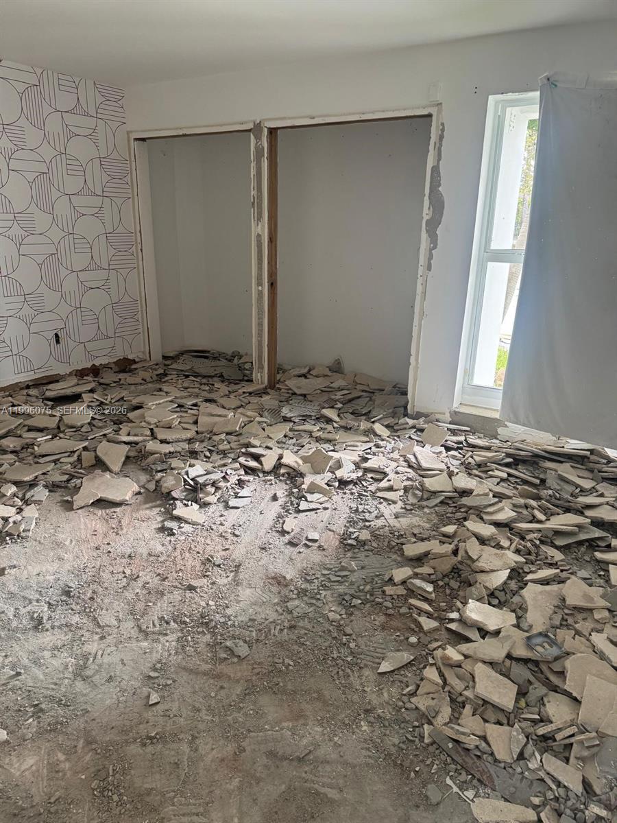See details 290 5 / 4 3818 sq. ft. $ 2026-04-07 0 Photo