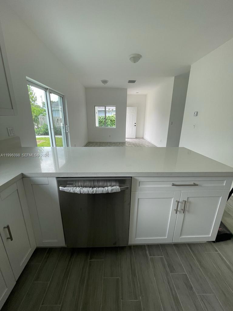   /   sq. ft. $ 2026-04-07 0 Photo