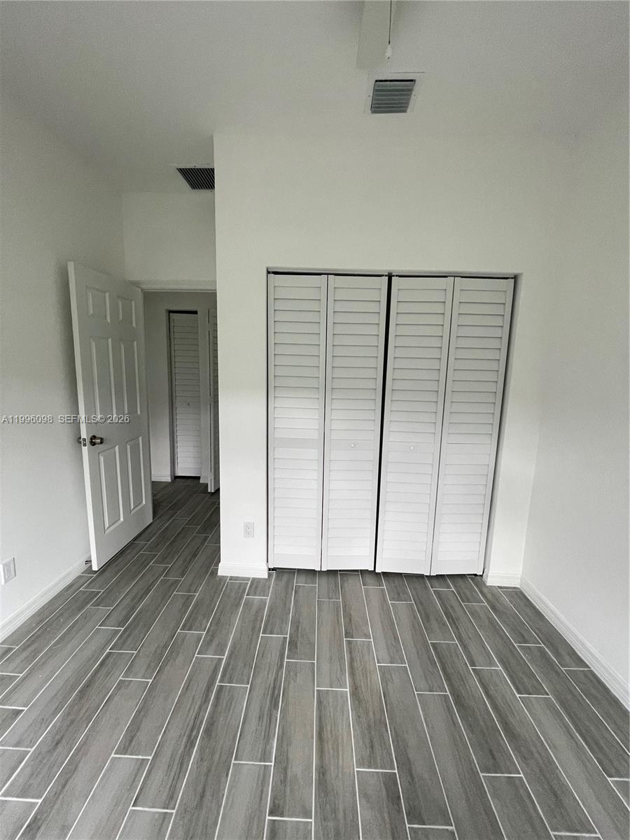   /   sq. ft. $ 2026-04-07 0 Photo