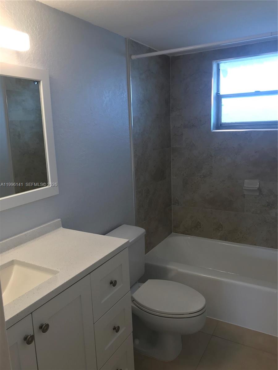 210 1 / 2 775 sq. ft. $ 2026-04-07 0 Photo