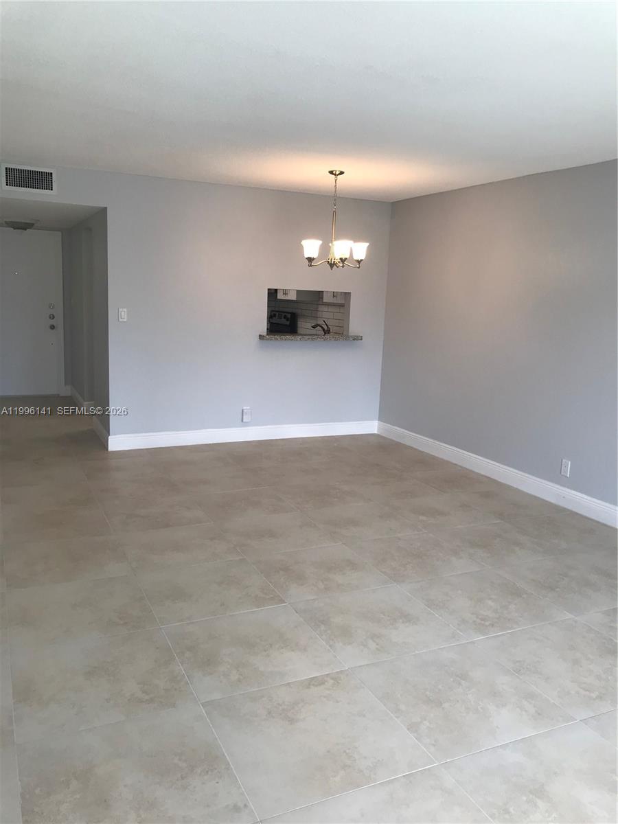210 1 / 2 775 sq. ft. $ 2026-04-07 0 Photo