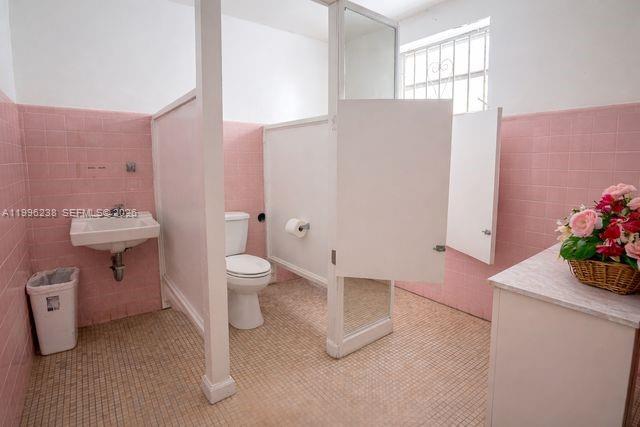   /   sq. ft. $ 2026-04-07 0 Photo