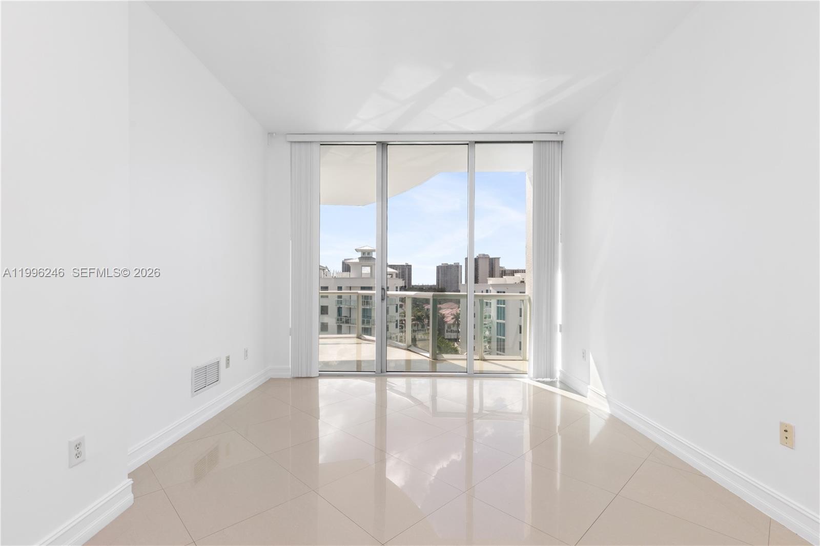 Photo of 3131 188th St #2-1010, Aventura, Florida, 33180 -