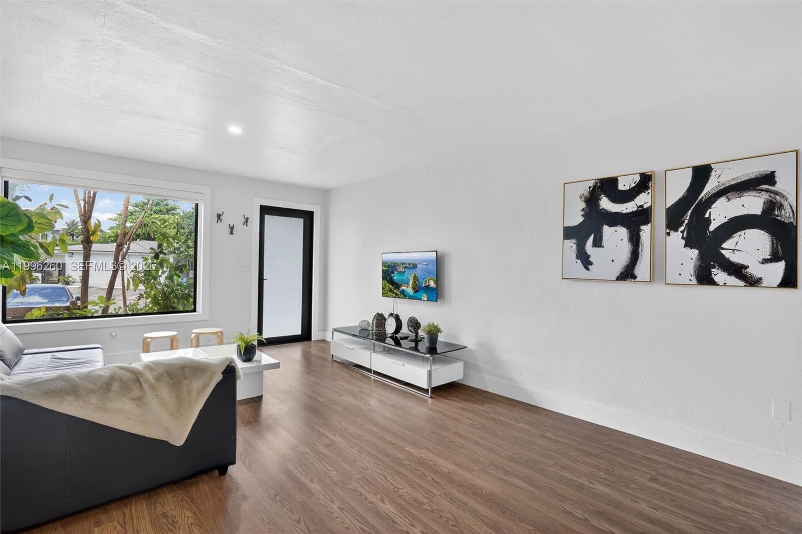   /  3081 sq. ft. $ 2026-04-07 0 Photo