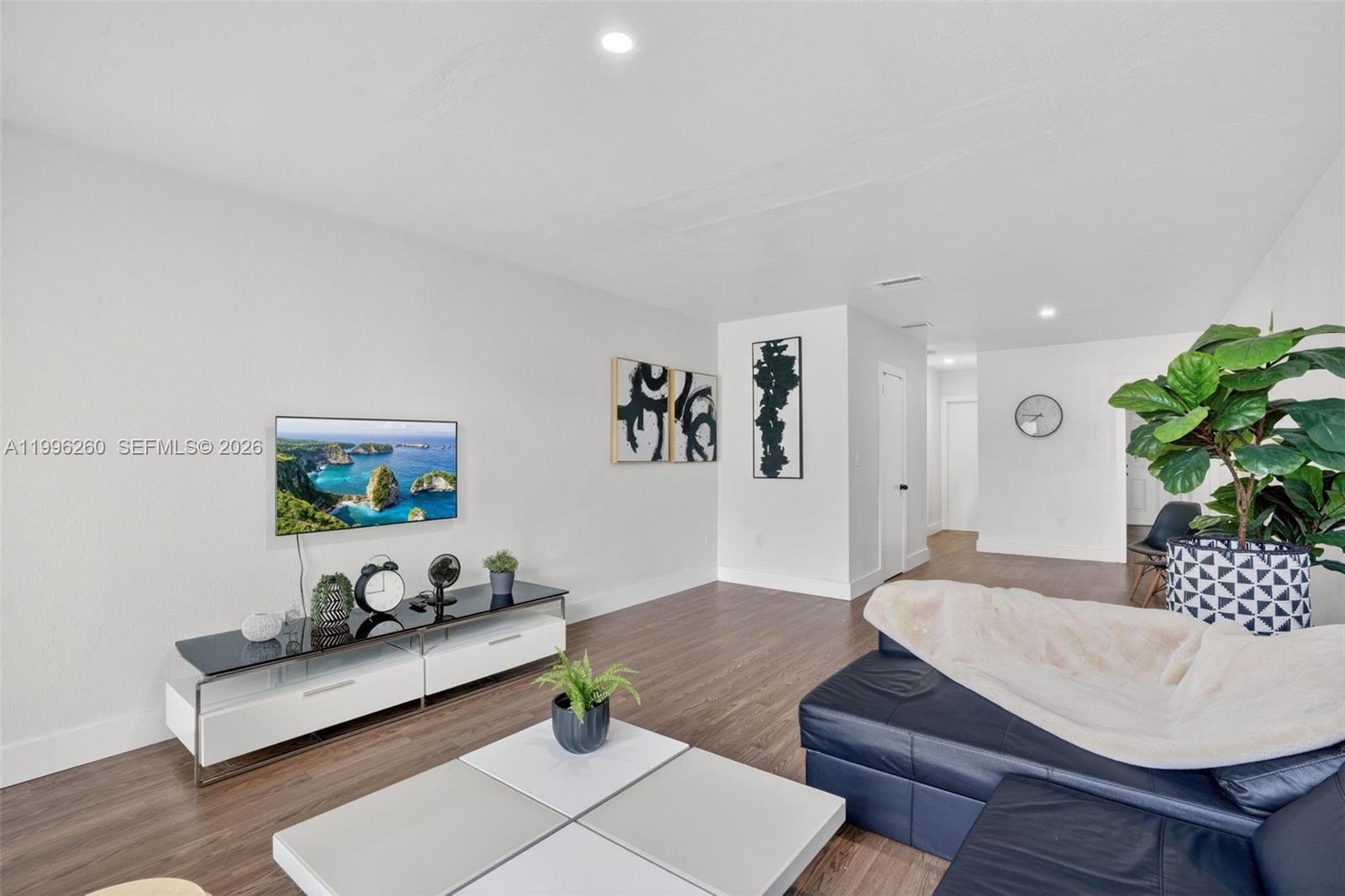   /  3081 sq. ft. $ 2026-04-07 0 Photo