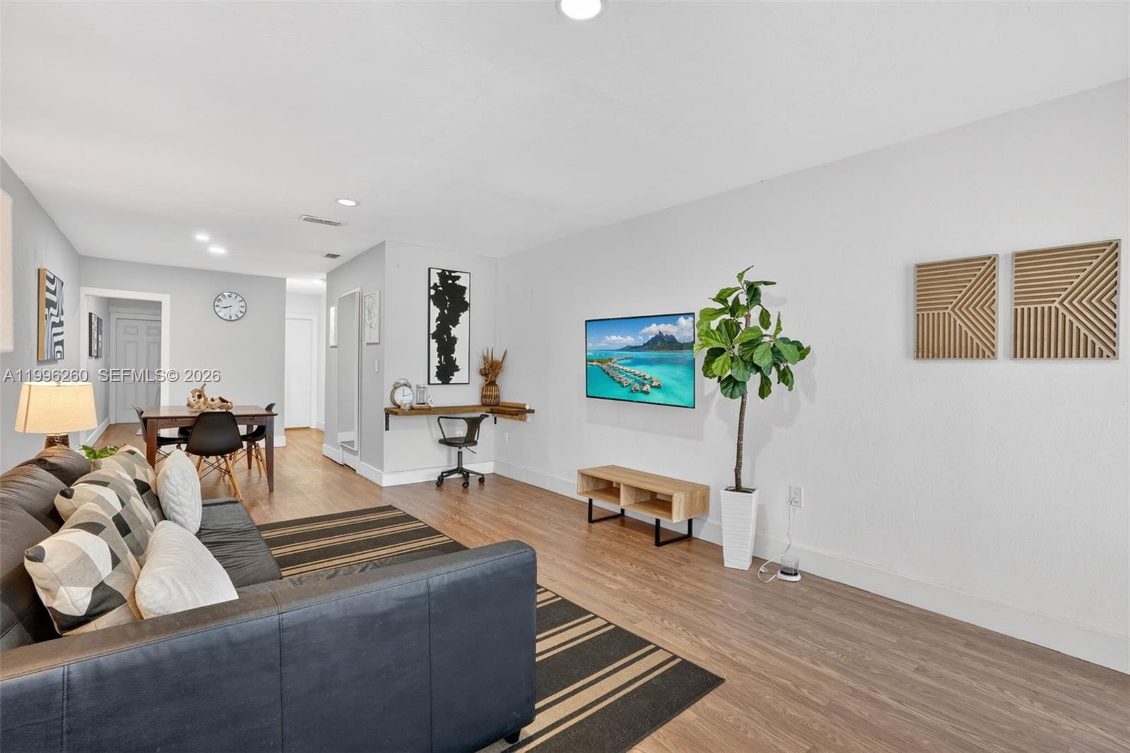   /  3081 sq. ft. $ 2026-04-07 0 Photo