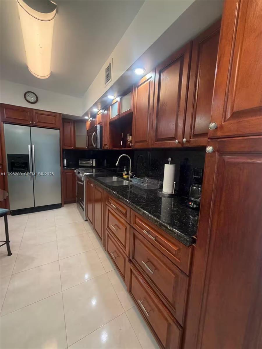 Photo of 3801 Ocean Dr #12J, Hollywood, Florida, 33019 -