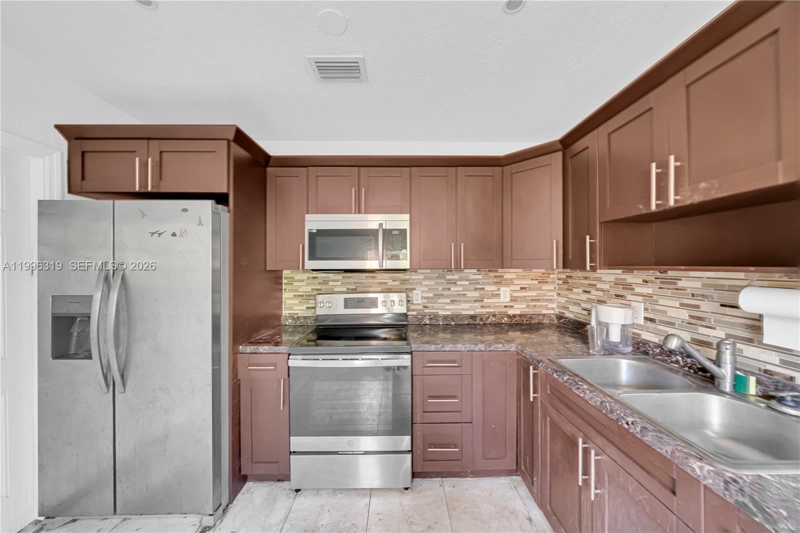   /  792 sq. ft. $ 2026-04-07 0 Photo