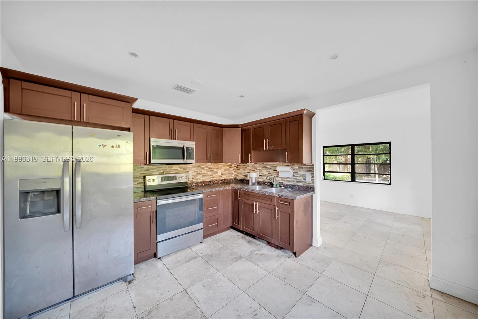   /  792 sq. ft. $ 2026-04-07 0 Photo