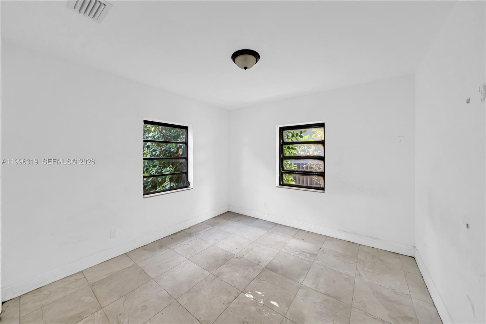   /  792 sq. ft. $ 2026-04-07 0 Photo