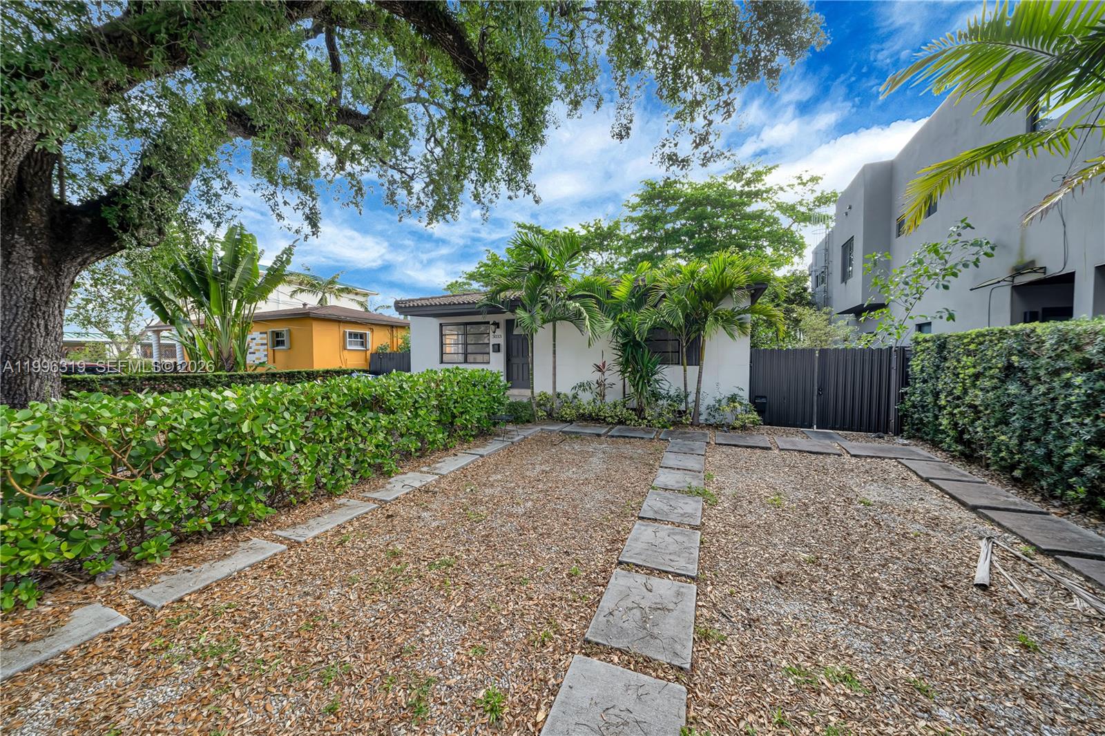   /  792 sq. ft. $ 2026-04-07 0 Photo