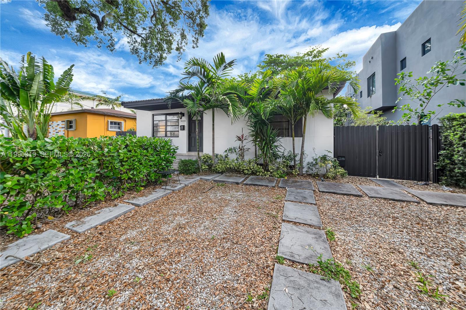   /  792 sq. ft. $ 2026-04-07 0 Photo