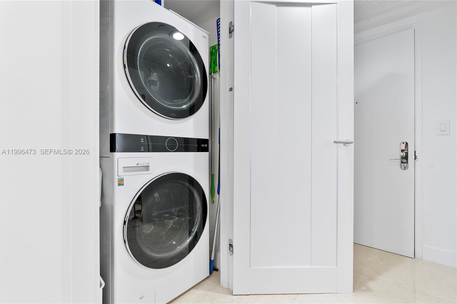 4503 3 / 3 1733 sq. ft. $ 2026-04-07 0 Photo