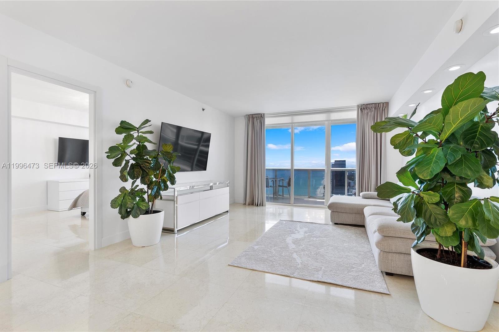4503 3 / 3 1733 sq. ft. $ 2026-04-07 0 Photo
