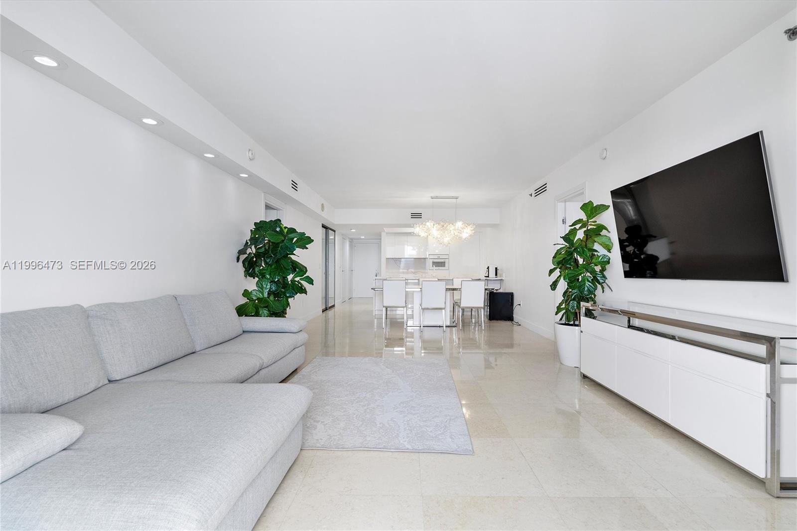 4503 3 / 3 1733 sq. ft. $ 2026-04-07 0 Photo