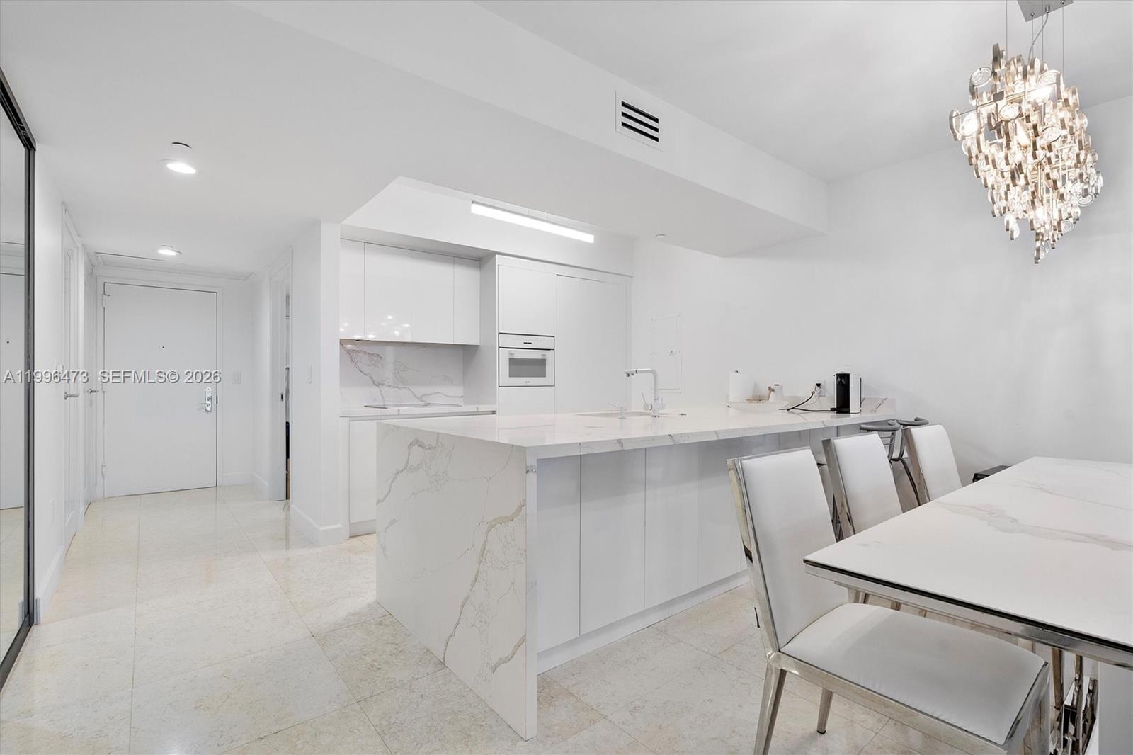 4503 3 / 3 1733 sq. ft. $ 2026-04-07 0 Photo