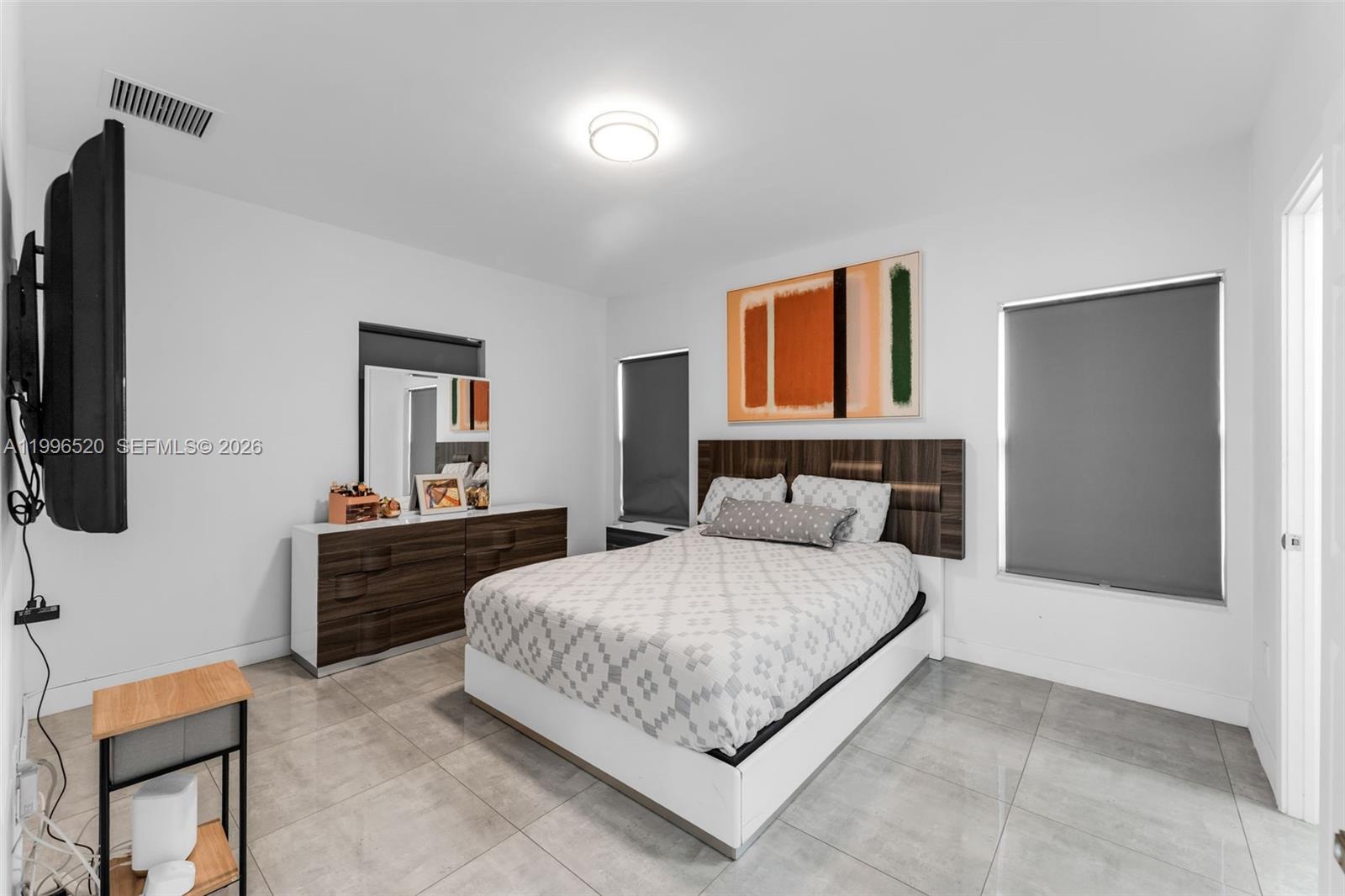 22811 3 / 3 1492 sq. ft. $ 2026-04-07 0 Photo