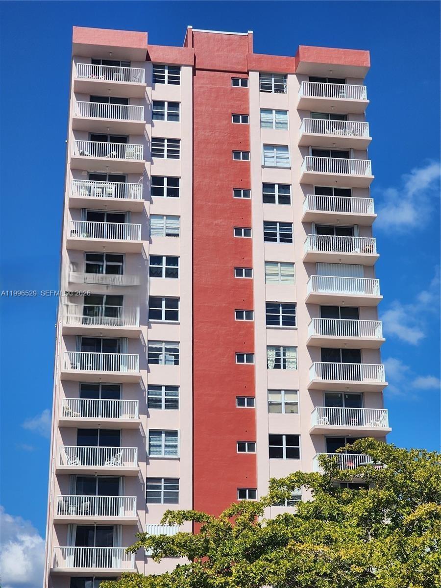 Photo of 3161 Ocean Dr  #809, Hallandale Beach, Florida, 33009 - 