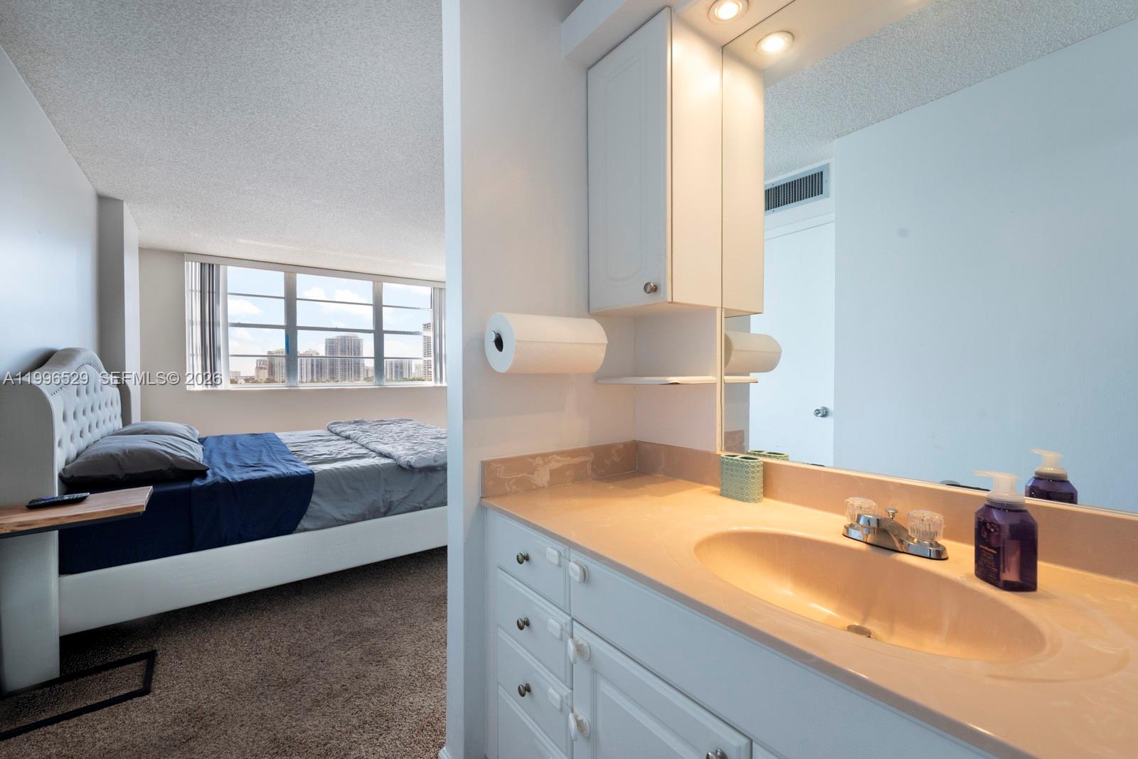 Photo of 3161 Ocean Dr  #809, Hallandale Beach, Florida, 33009 - 