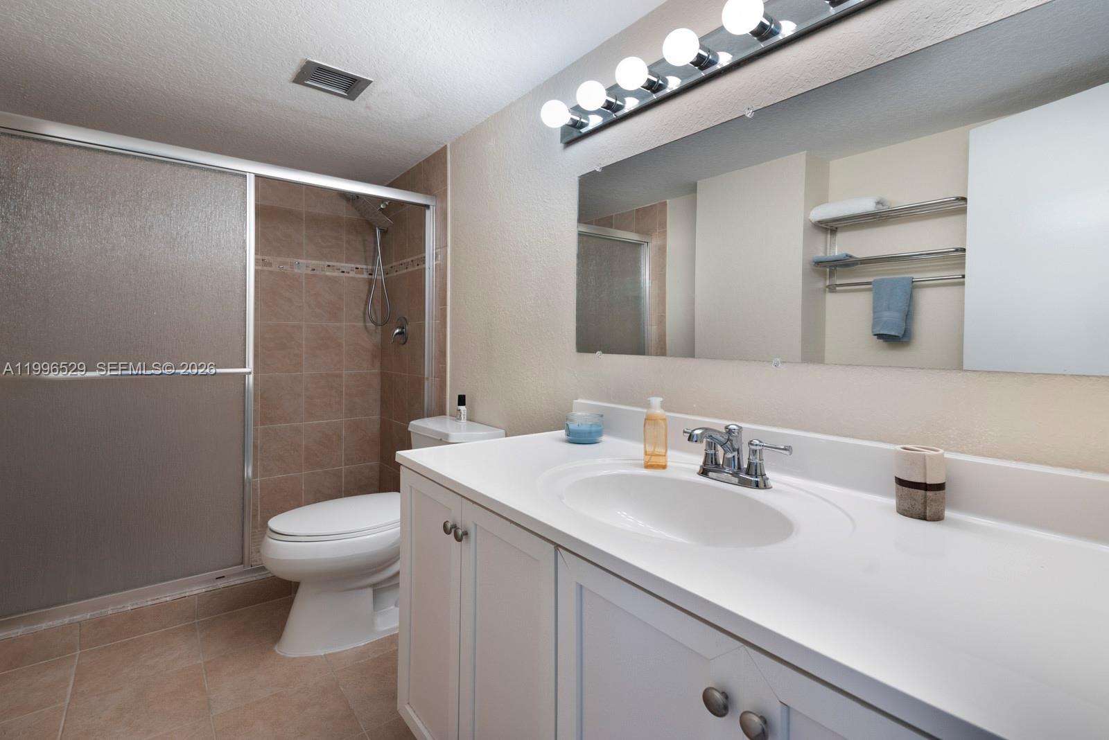 Photo of 3161 Ocean Dr  #809, Hallandale Beach, Florida, 33009 - 