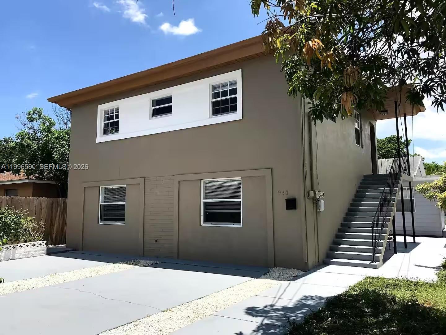   /  2418 sq. ft. $ 2026-04-07 0 Photo