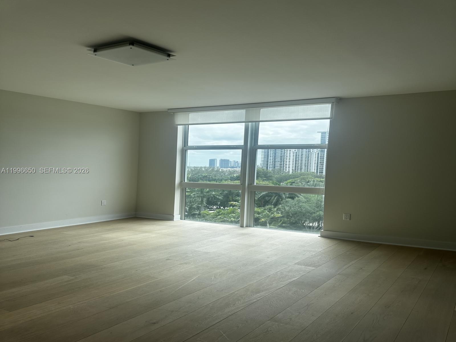 Photo of 3301 183rd St  #809, Aventura, Florida, 33160 - 